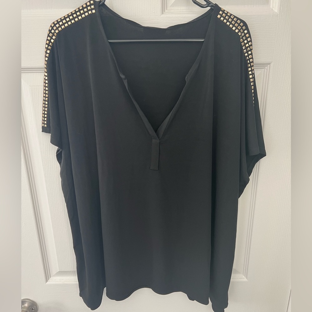 Carmen Marc Valvo Black Short Sleeve Shirt 3X